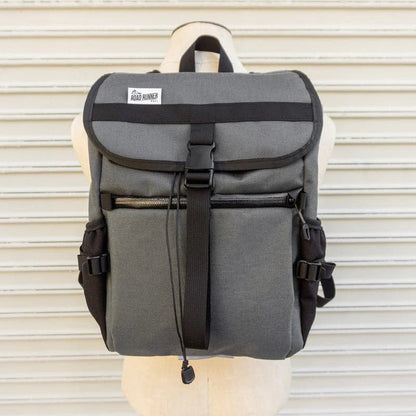 Slacker Day Pack - Simple Bike Store
